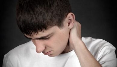 How does cervical osteochondrosis manifest in men