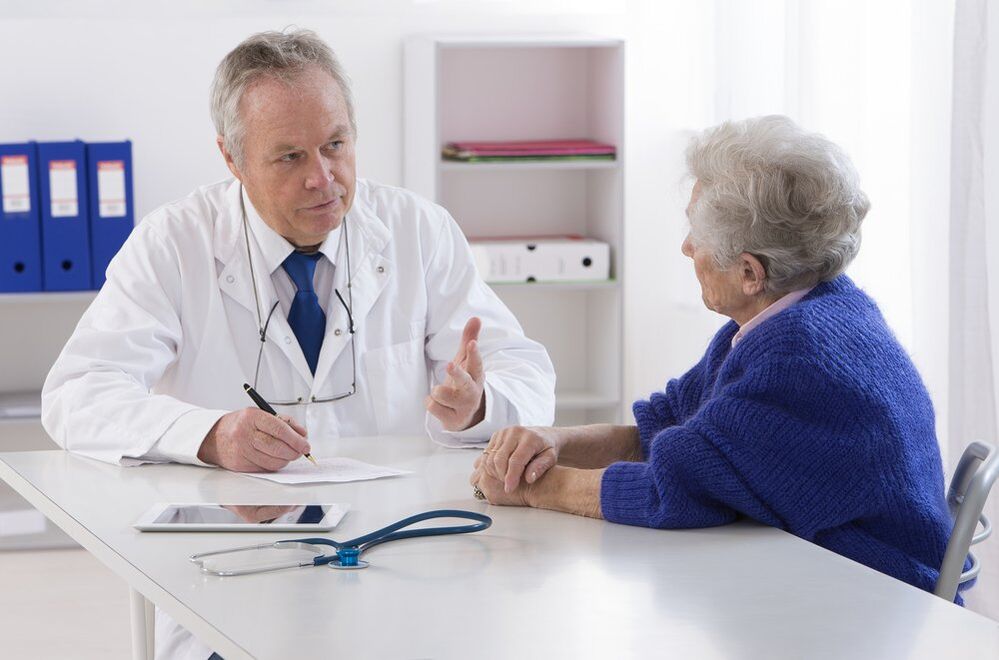 doctor's appointment for osteoarthritis of the hip